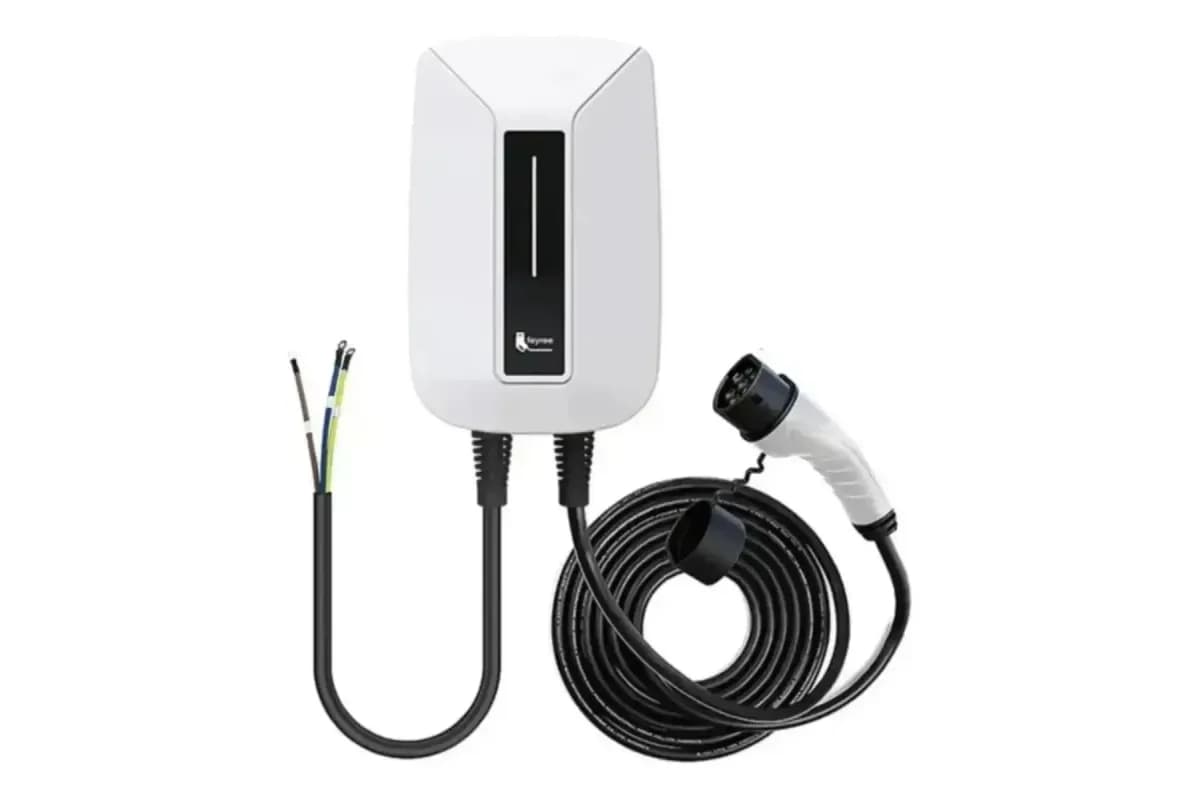 Wallbox 7,6 kW 220 V Tipo 2 32 A com conector Tipo 2 (foto do anúncio)